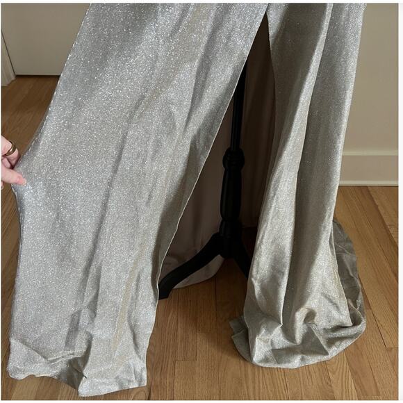 Ieena Mac Duggal 26125 Silver Metallic Long Sleeve Gown Size 2 Renaissance Style - Picture 8 of 9